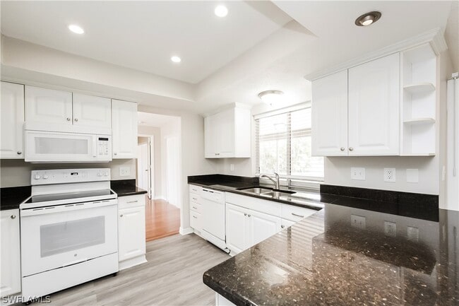 Building Photo - 109 SE 45th St