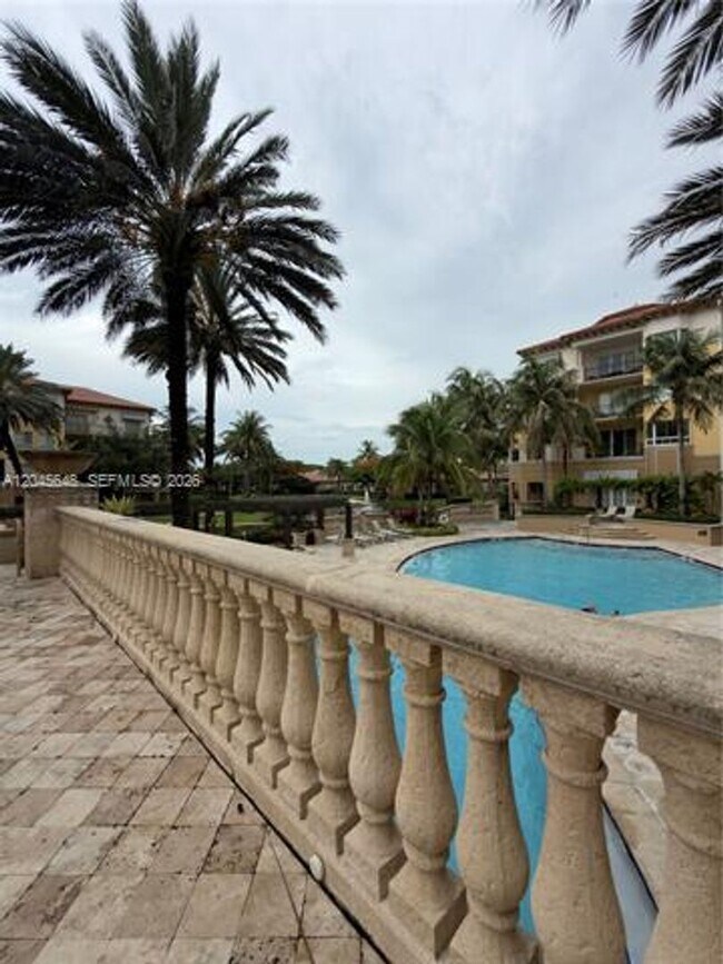 Building Photo - 16100 Emerald Estates Dr