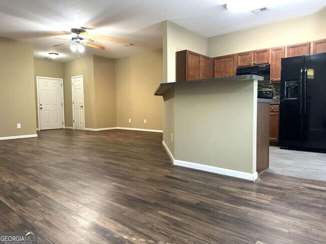 Building Photo - 538 Oakside Pl