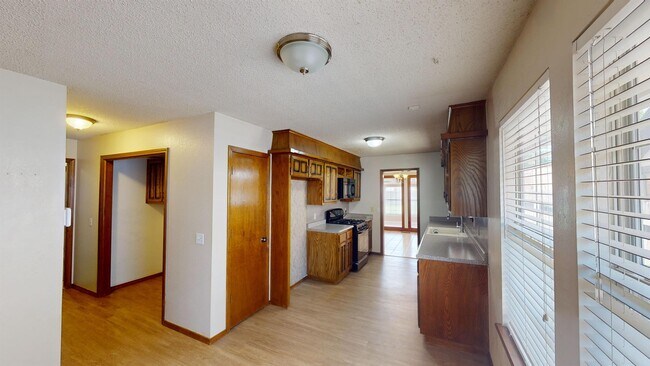 Building Photo - 7426 S 89th E Ave