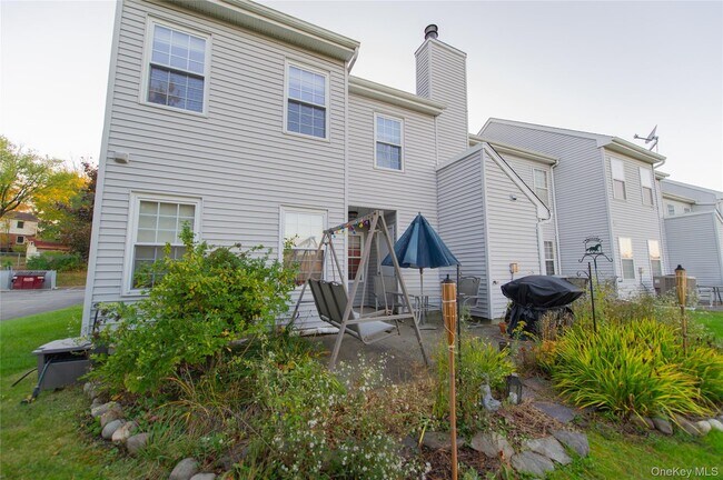 Building Photo - 87 Kensington Way