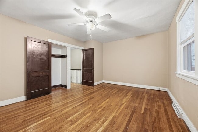 Building Photo - 436 44th St