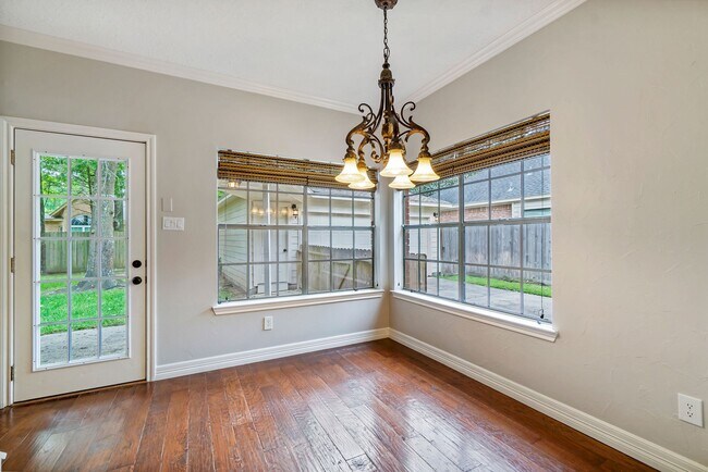 Building Photo - 31 N Duskwood Pl