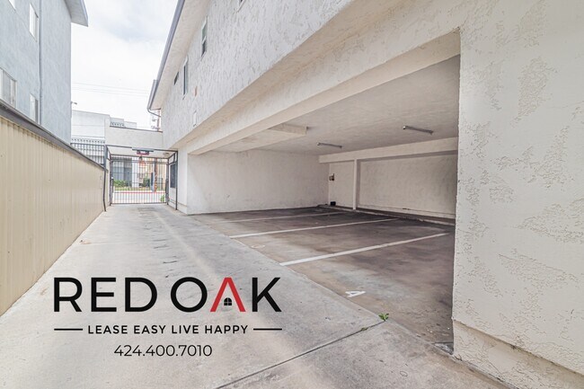 Building Photo - 12903 Roselle Ave
