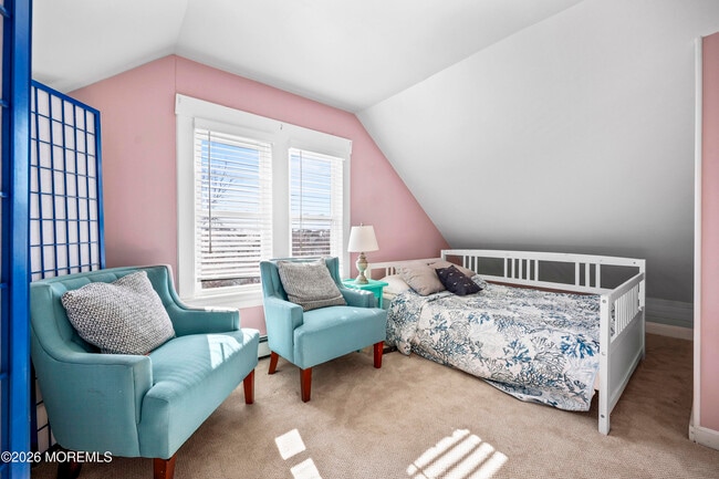 Building Photo - 214 Brinley Ave