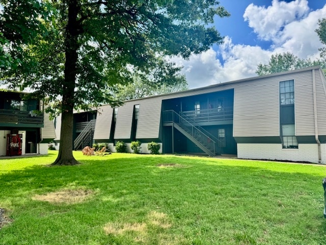 Building Photo - Foxfire Apartments