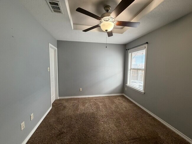 Building Photo - 1713 Palasota Dr