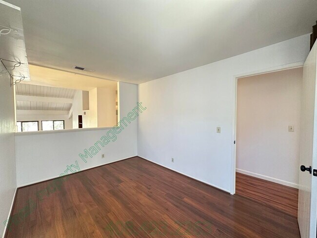 Building Photo - 802 Kingfisher Terrace