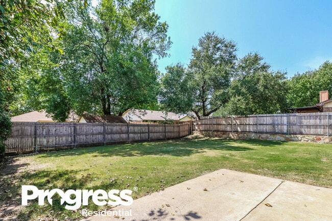 Building Photo - 6516 Highview Terrace
