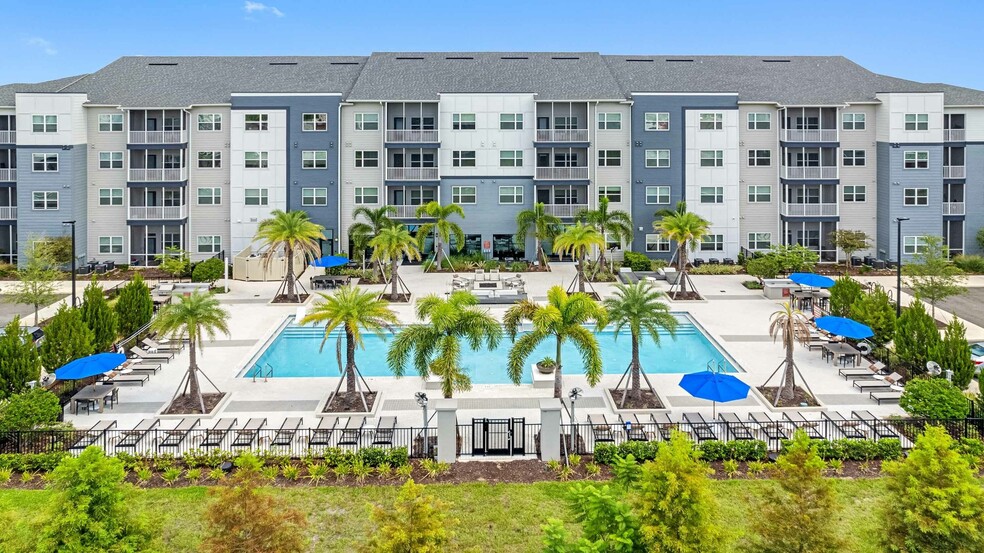 The Henry Apartments - The Henry