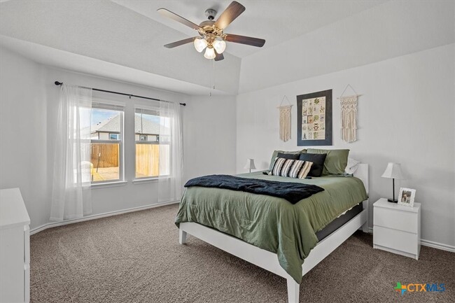 Building Photo - 3885 Lorenzen Ct