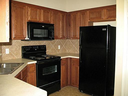 Building Photo - 1017 Newcastle Dr