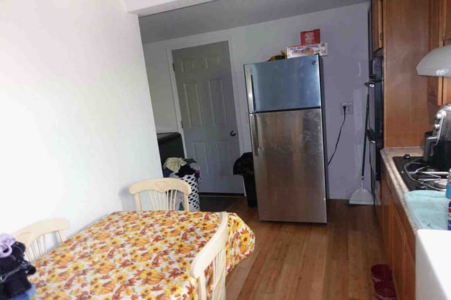 Building Photo - 222 Westridge Dr