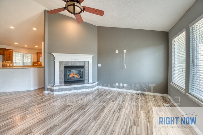 Building Photo - 4141 W Patel Dr