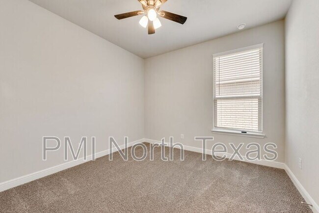 Building Photo - 11508 Harp Ln