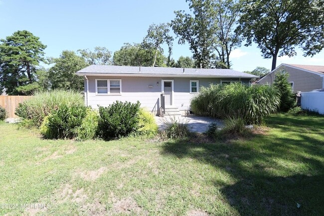 Building Photo - 709 Marys Dr