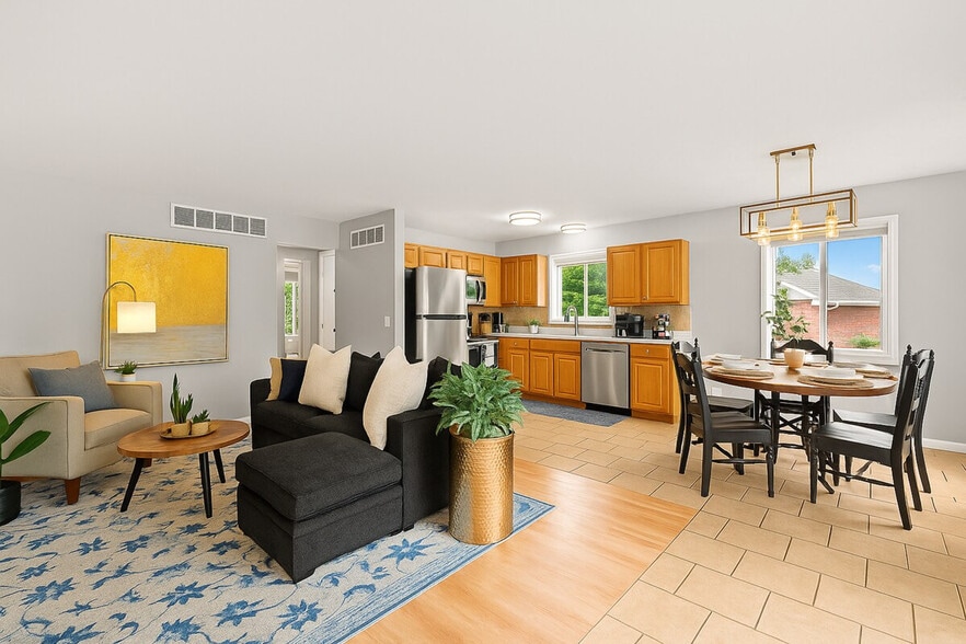 Building Photo - 18530 E 14 Mile Rd