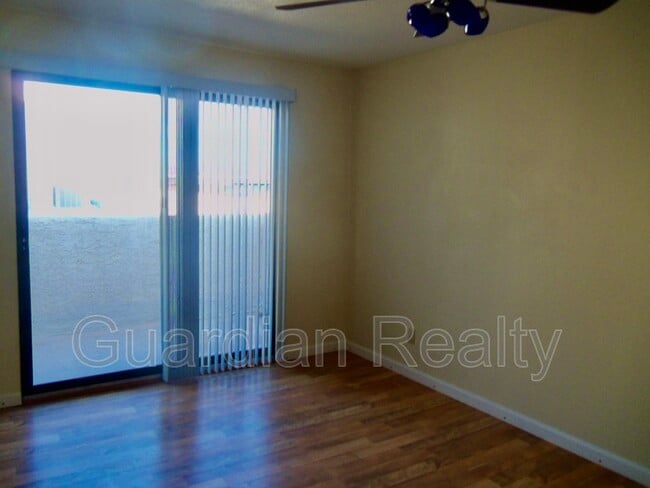 Building Photo - 2639 Jacyra Ave