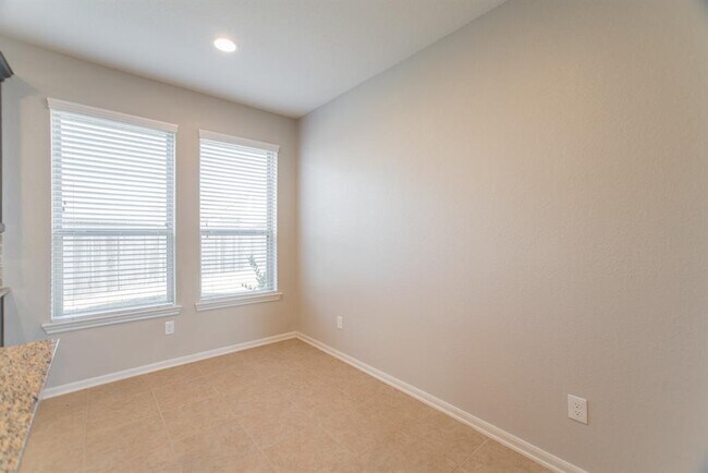 Building Photo - 8 Florentino Vine Pl