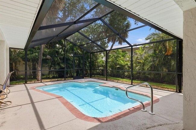 Building Photo - 5159 Oakmont Pl
