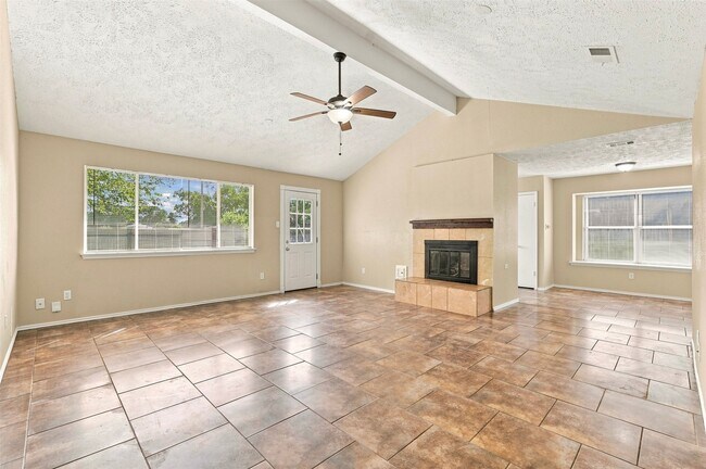 Building Photo - 19315 Spanish Needle Dr