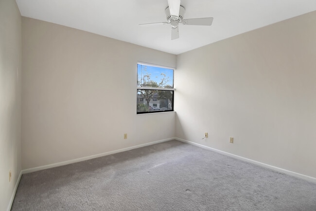 Building Photo - 38 Tarragona Ct