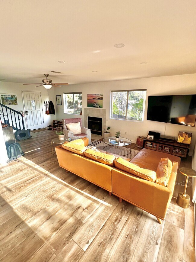 Building Photo - 11935 Sapota Dr