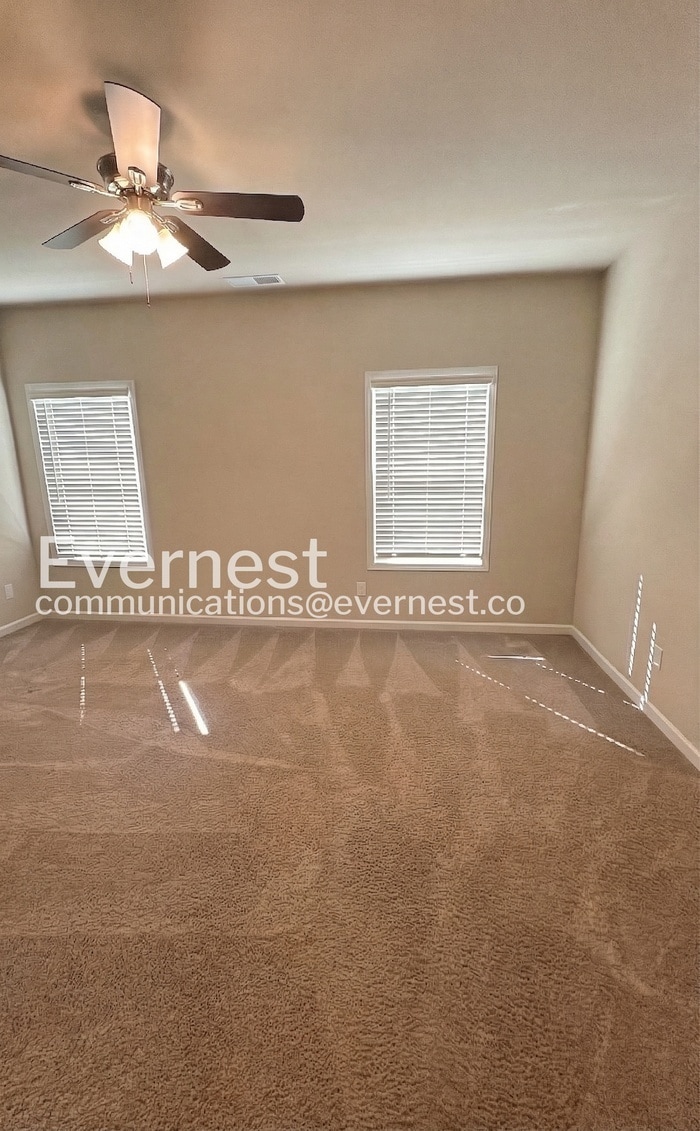 Building Photo - 105 Culver St