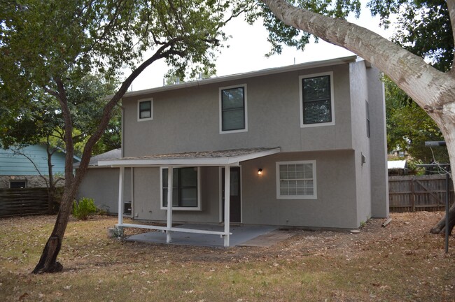 Building Photo - Beautiful remodeled two story home