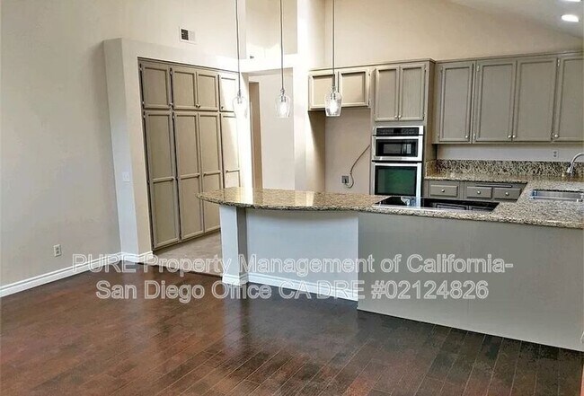 Building Photo - 9620 Palm Beach Ln