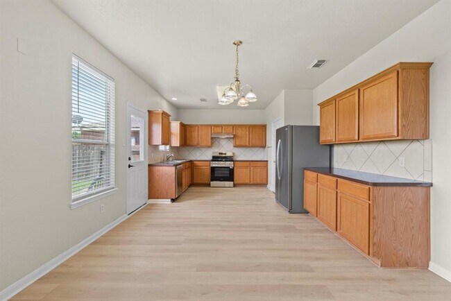 Building Photo - 13935 Maleewan Ln