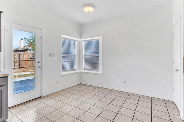 Building Photo - 1421 Ross Dr
