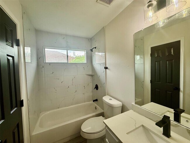 Building Photo - 12911 Hunters Field Ln