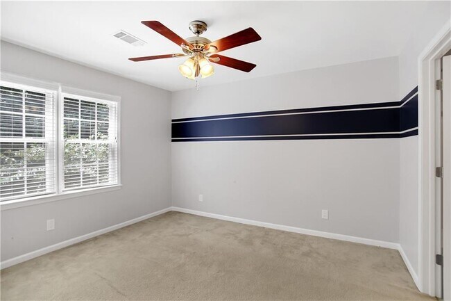 Building Photo - 455 Persimmon Ln