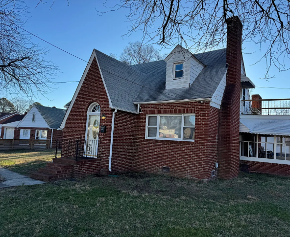 Building Photo - 1912 Shell Rd