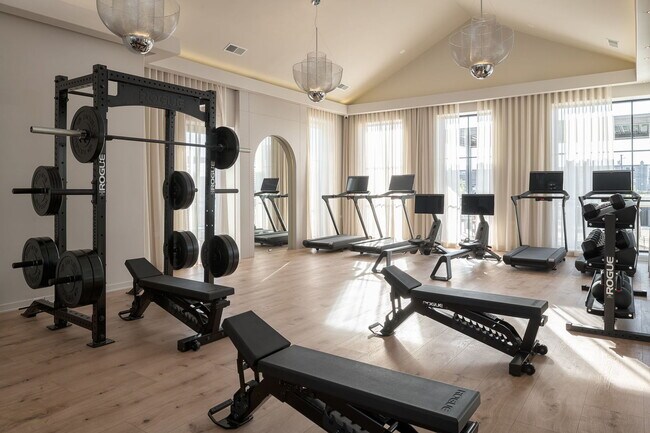 Building Photo - 8041 W Belmont Ave