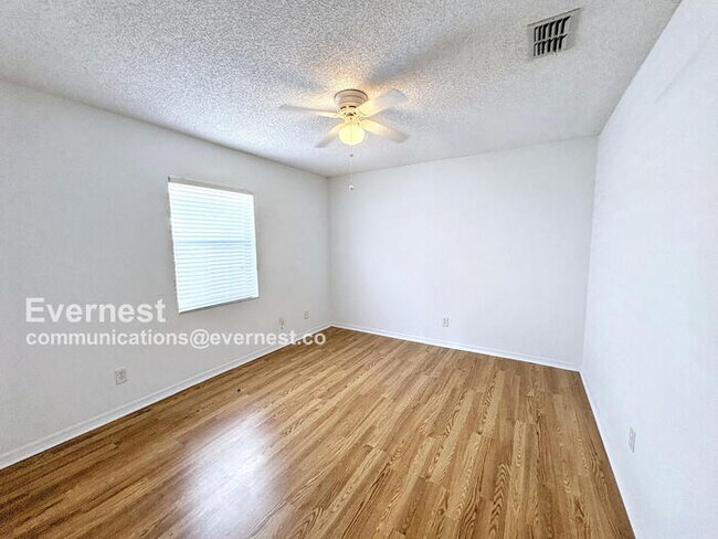 Building Photo - 2604 Sablewood Dr