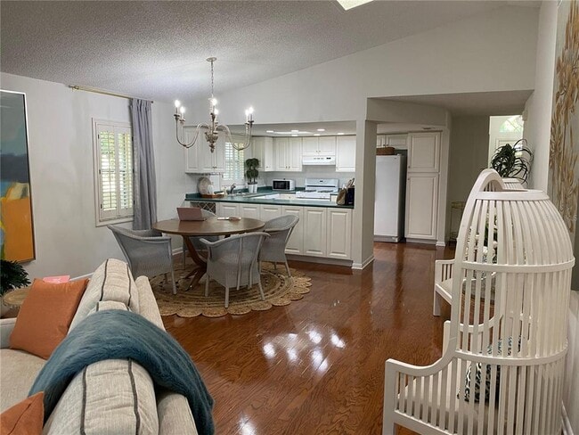 Building Photo - 3112 W San Carlos St