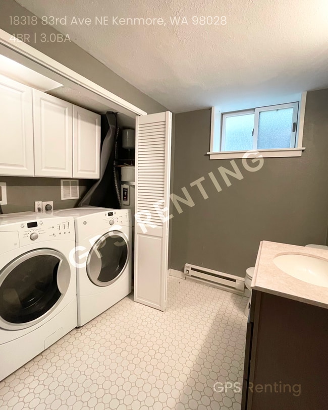 Building Photo - Spacious Home with Stunning Territorial Vi...