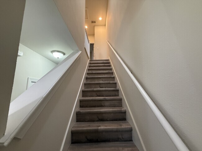 Building Photo - 15284-15331 US-331 BUS