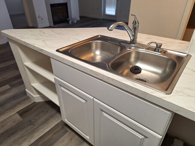 Breakfast Bar in Kitchen - 18989 E Warren Dr