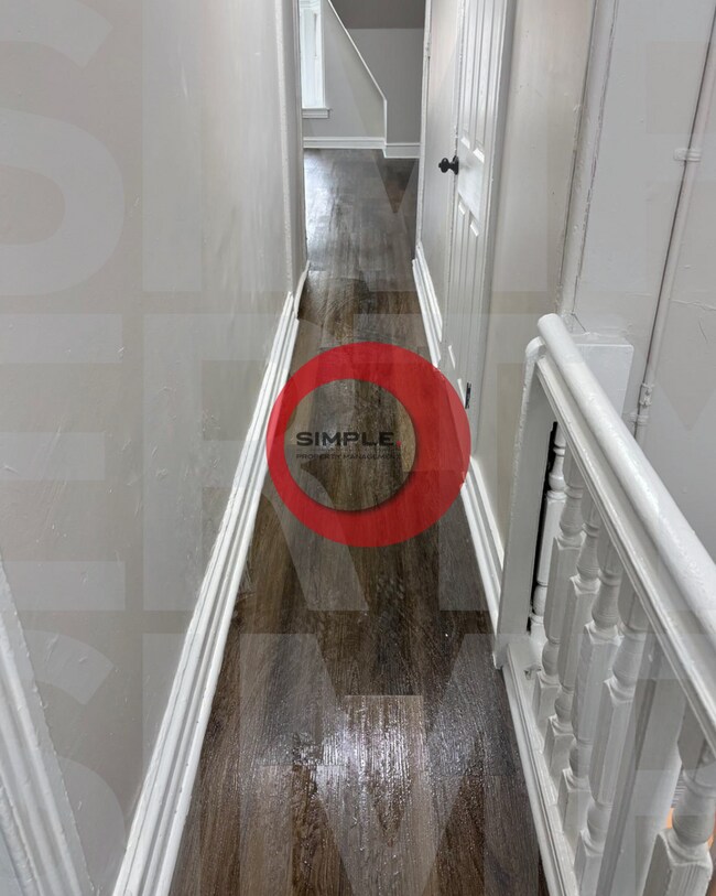 Building Photo - 230 N 4th St