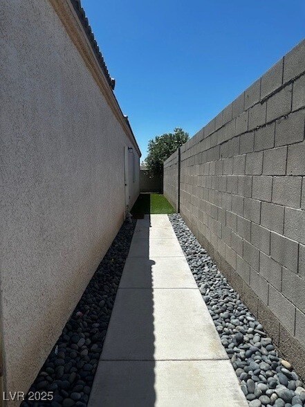 Building Photo - 5270 Panguitch Dr