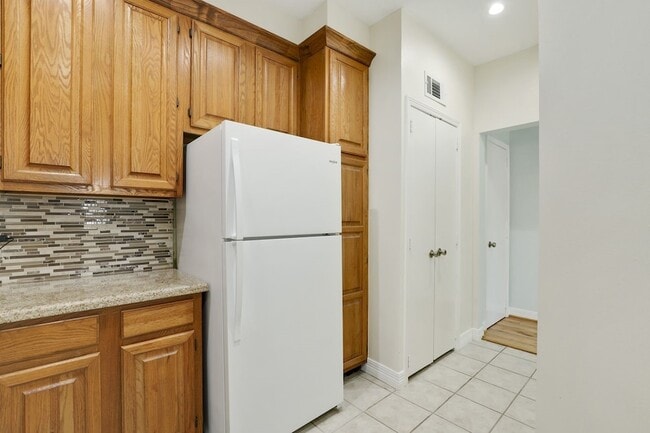 Building Photo - 2209 S Braeswood Blvd
