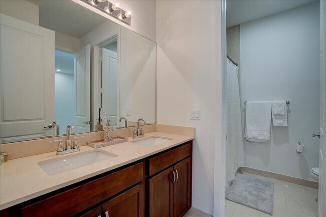 Building Photo - 1451 Pioneer Way