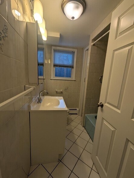 Building Photo - 53 Lantern Rd