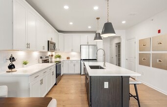 Building Photo - 2 Codman Wy