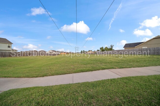 Building Photo - FOR LEASE | Jenks Home | 4 Bed, 2.5 Bath $...