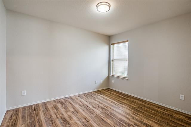 Building Photo - 2412 Heads And Tails Ln