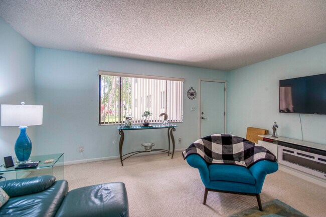 Building Photo - 15090 Ashland Pl